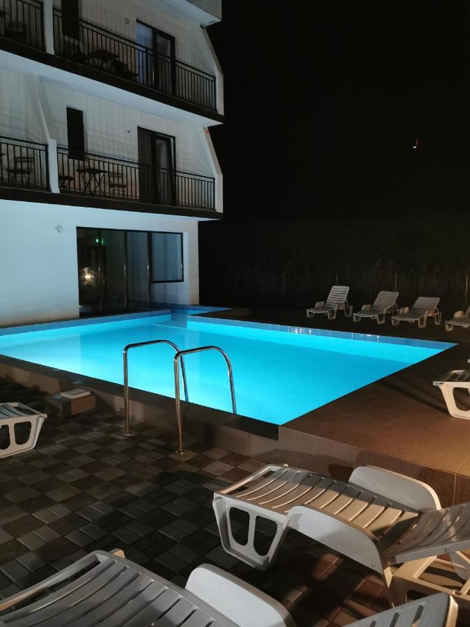Hotel Andrana Caciulata Exterior foto